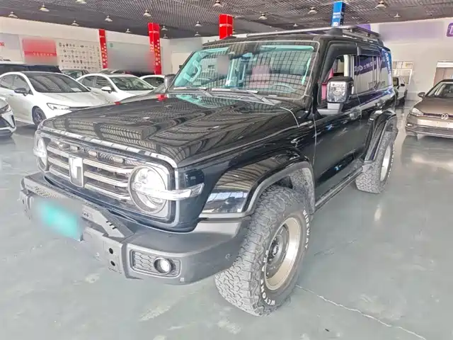 TANK 300