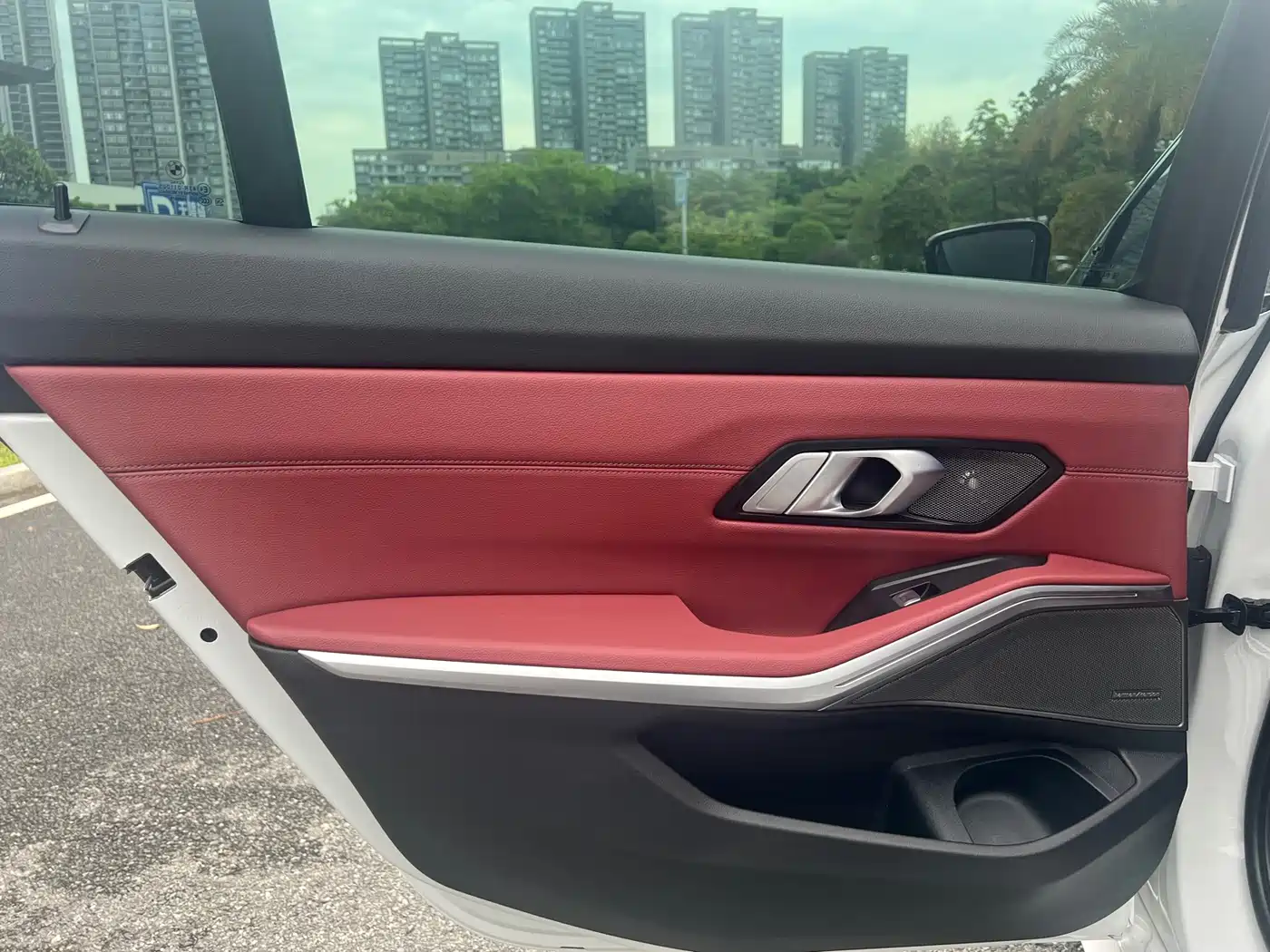 BMW 3 Series 2023 325Li M Sport Black Night Package фото 10