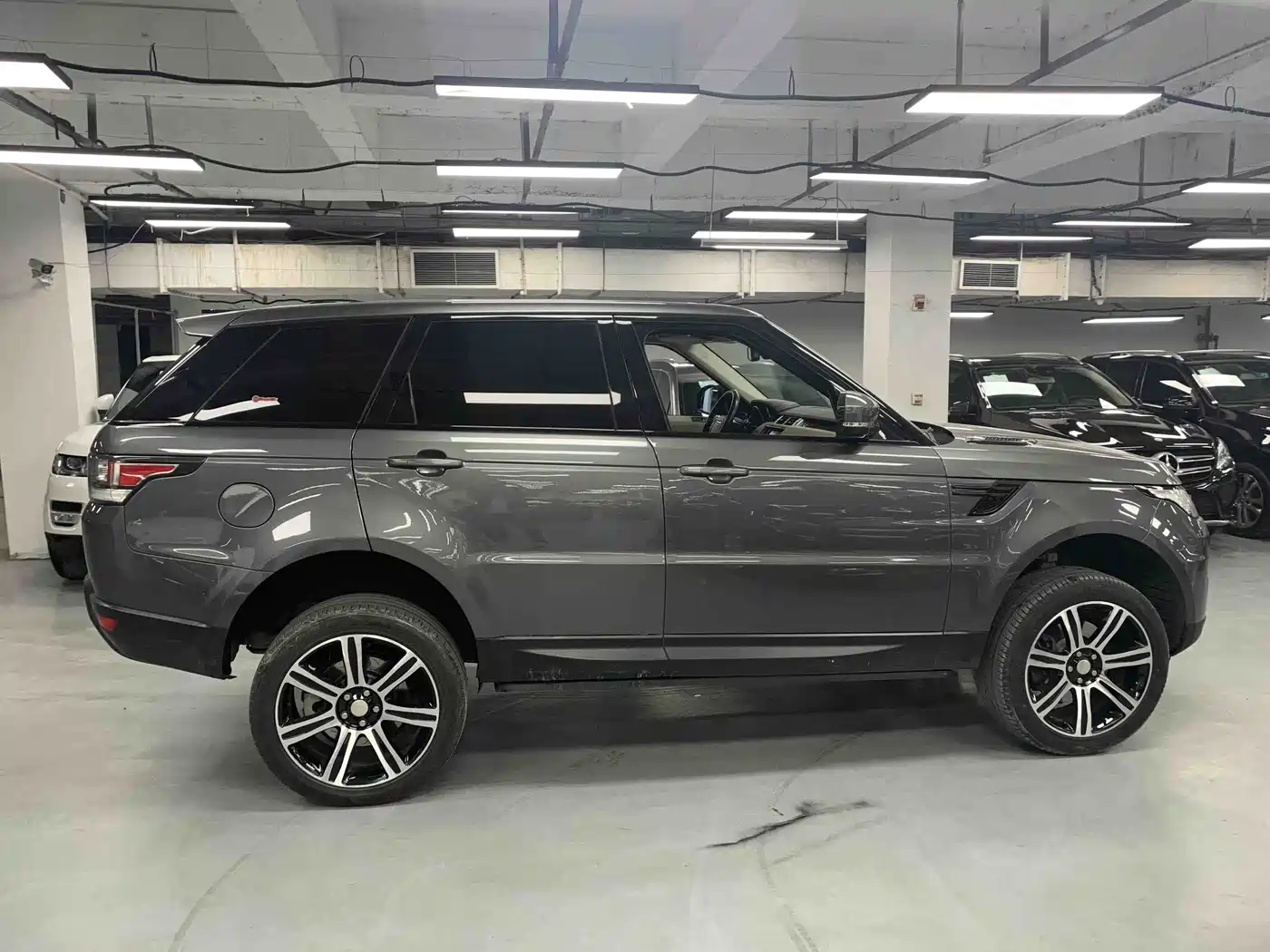 Land Rover Range Rover Sport 2014 3.0 SC V6 HSE фото 7
