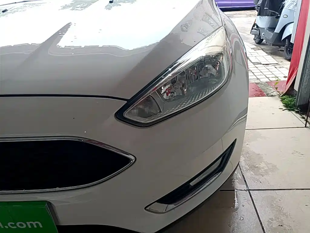 Фото 23 - Ford Focus