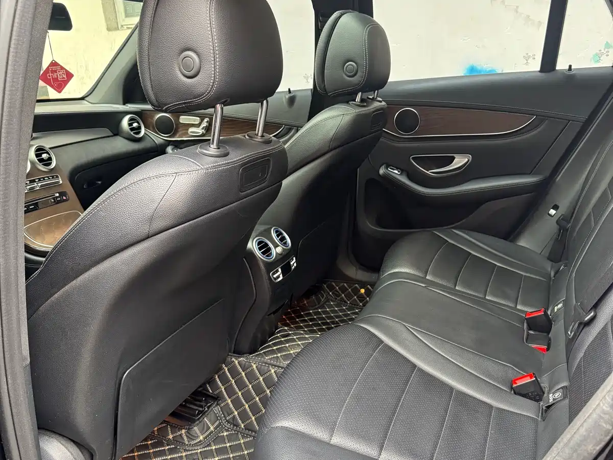 Mercedes-Benz GLC 2018 Facelift GLC 300 4MATIC Dynamic фото 9