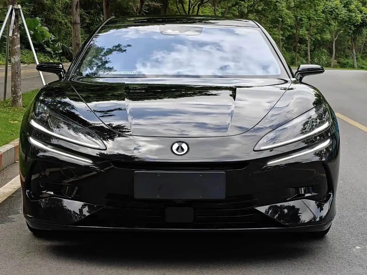 Denza Z9GT 2025 2024 Model 1100 AWD Max Edition