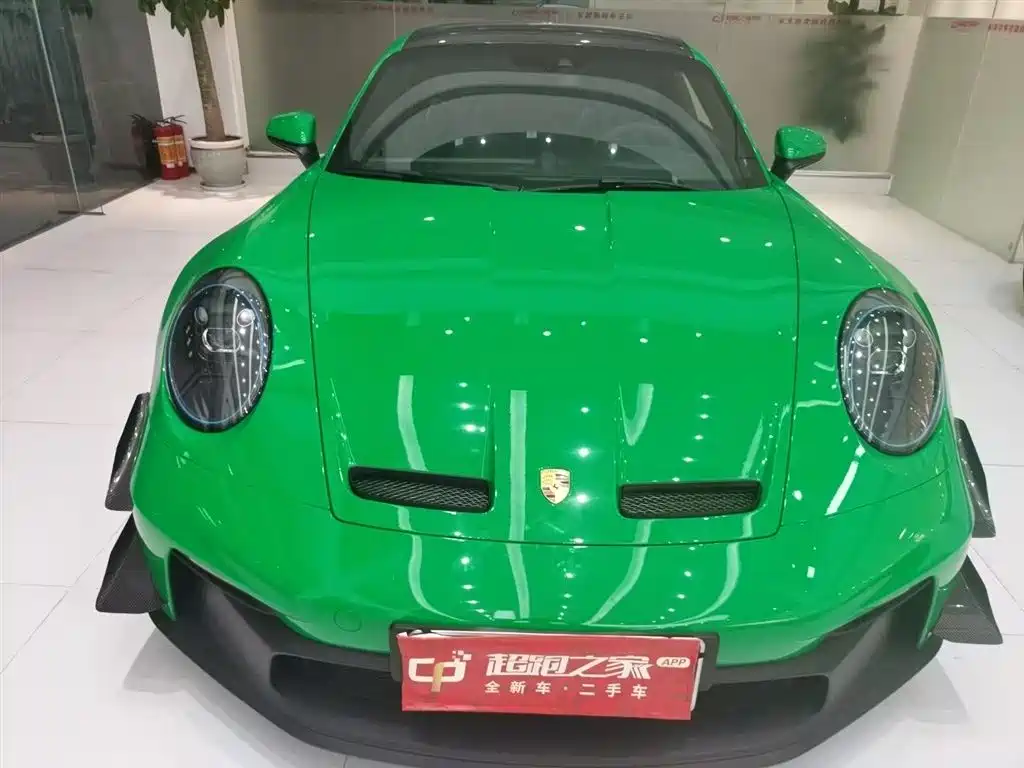 PORSCHE 911