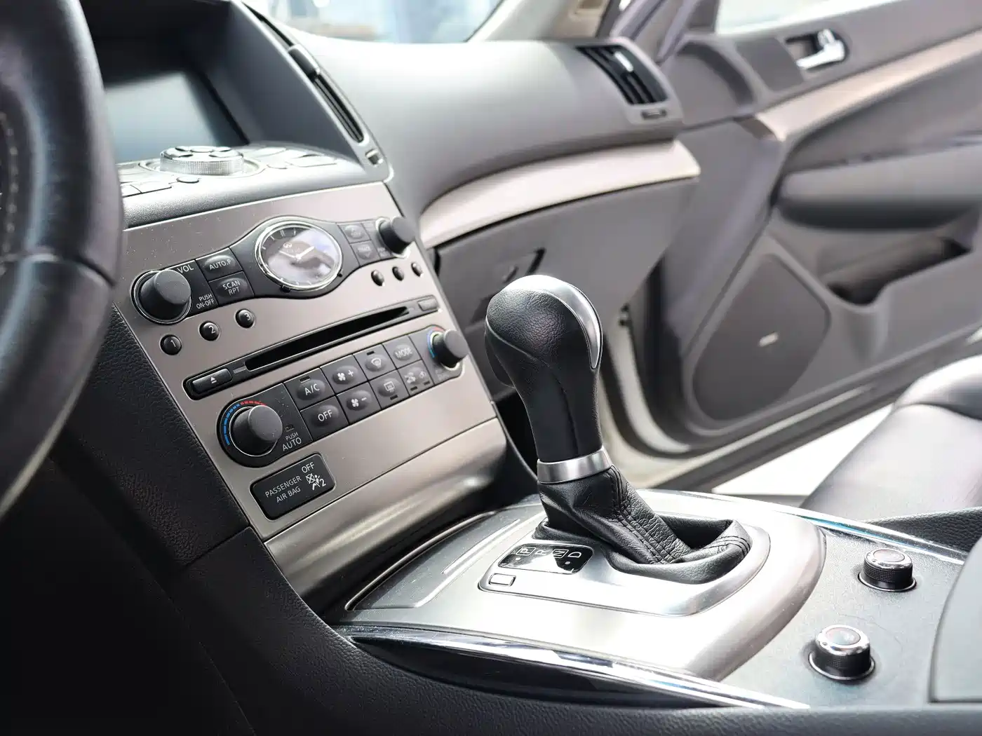 Infiniti G Series 2012 2013 G25 Sedan Luxury Sport Edition