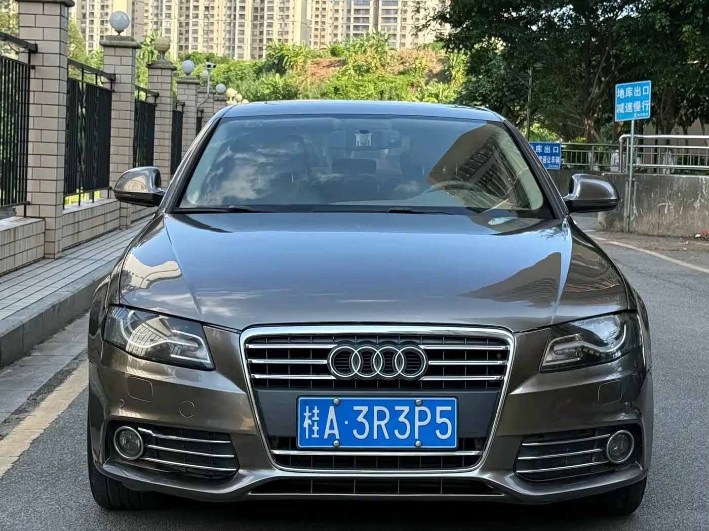 Audi A4L 2011 2009 2.0 TFSI Luxury