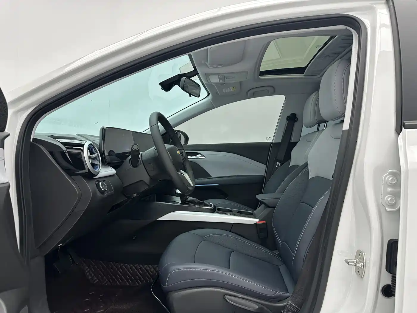 Chevrolet Monza 2024 2023 1.5L Dual-Clutch Enjoyment Edition
