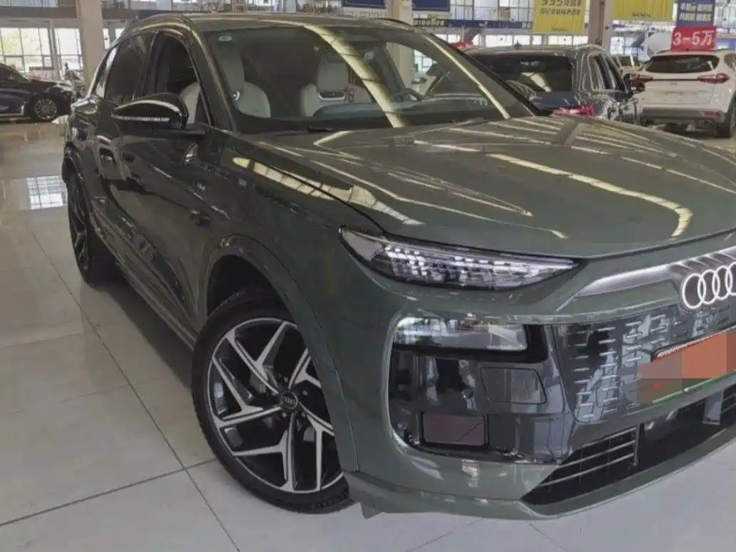 صورة 9 - Audi Q6L e-tron
