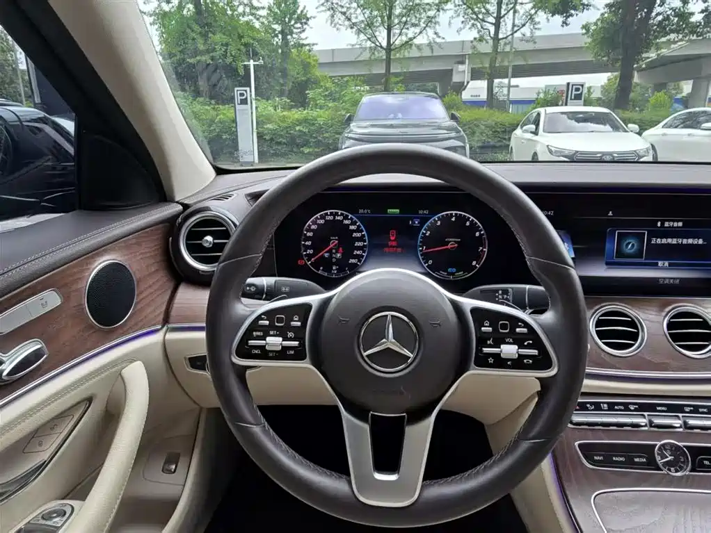 Mercedes-Benz E-Class 2020 E 260 L фото 12