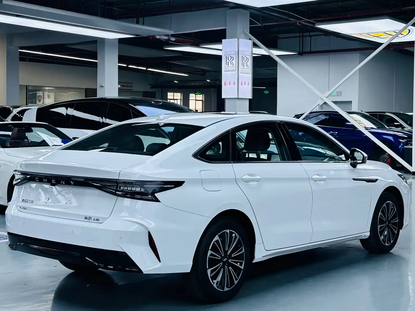 CHERY FENGYUN FENGYUN A8