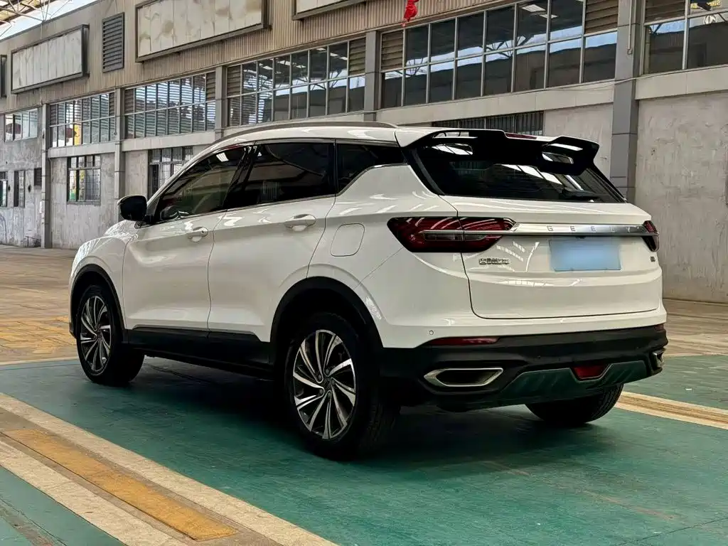 Фото 5 - Geely Coolray
