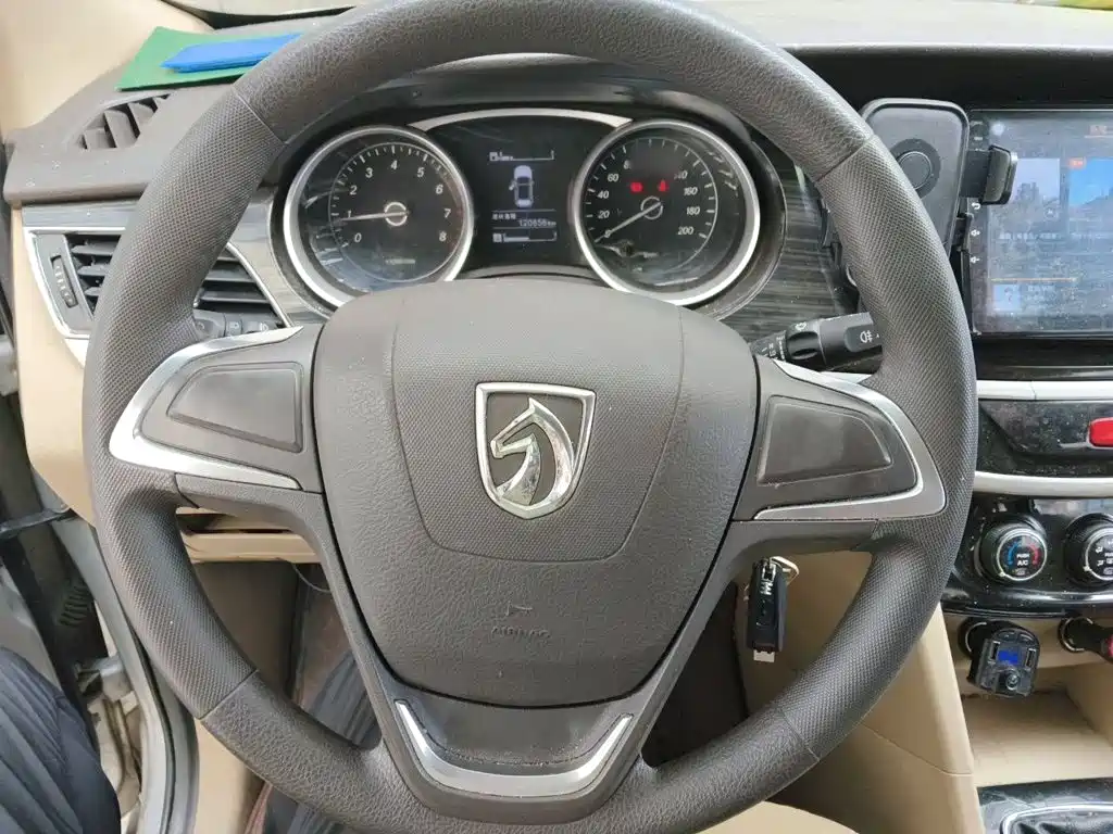 Фото 3 - Baojun 730