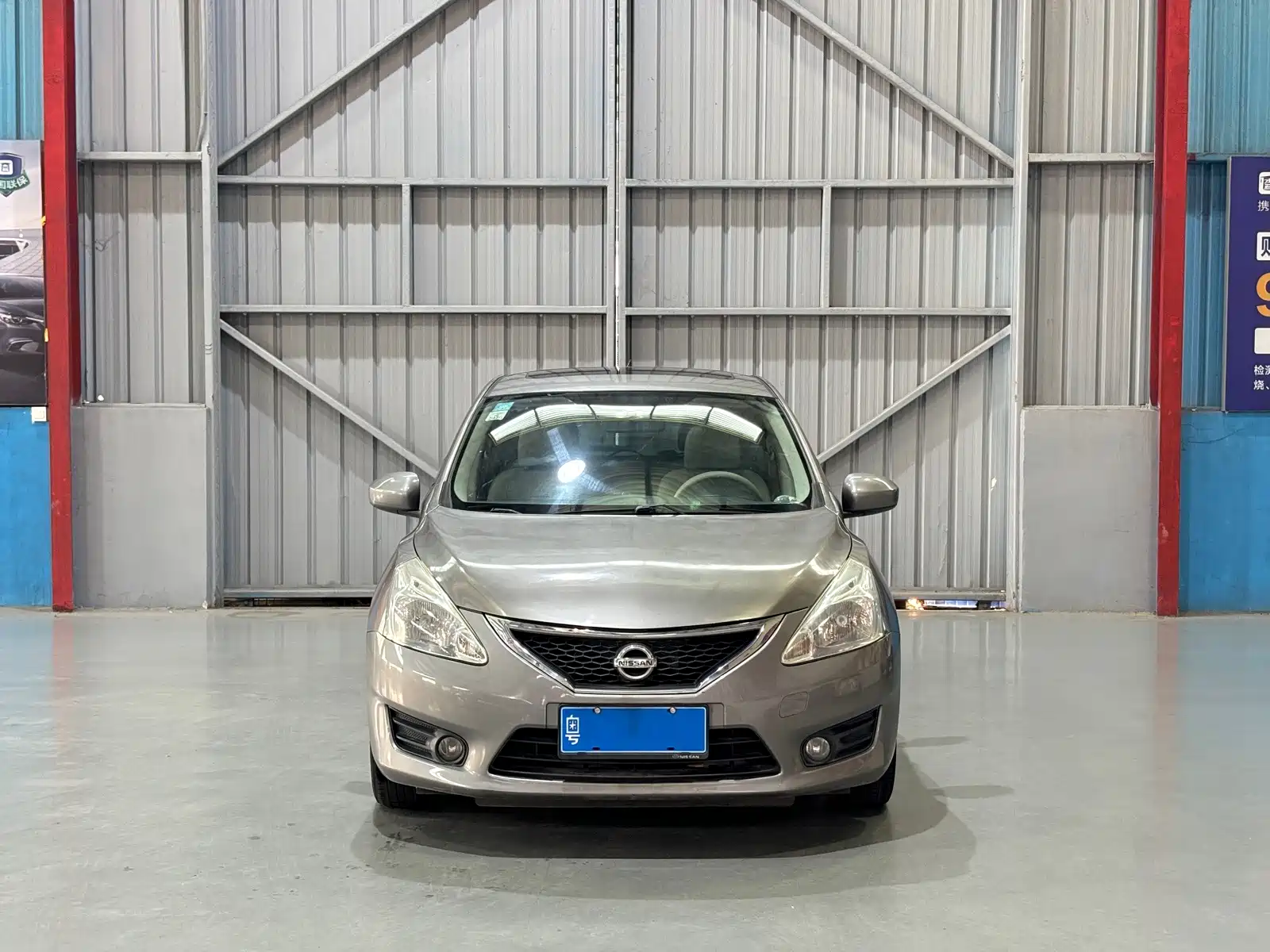 صورة 2 - Nissan Tiida
