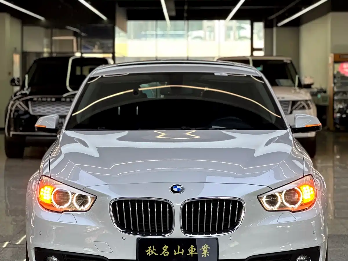 BMW 5 Series GT 2016 2014 528i Leading
