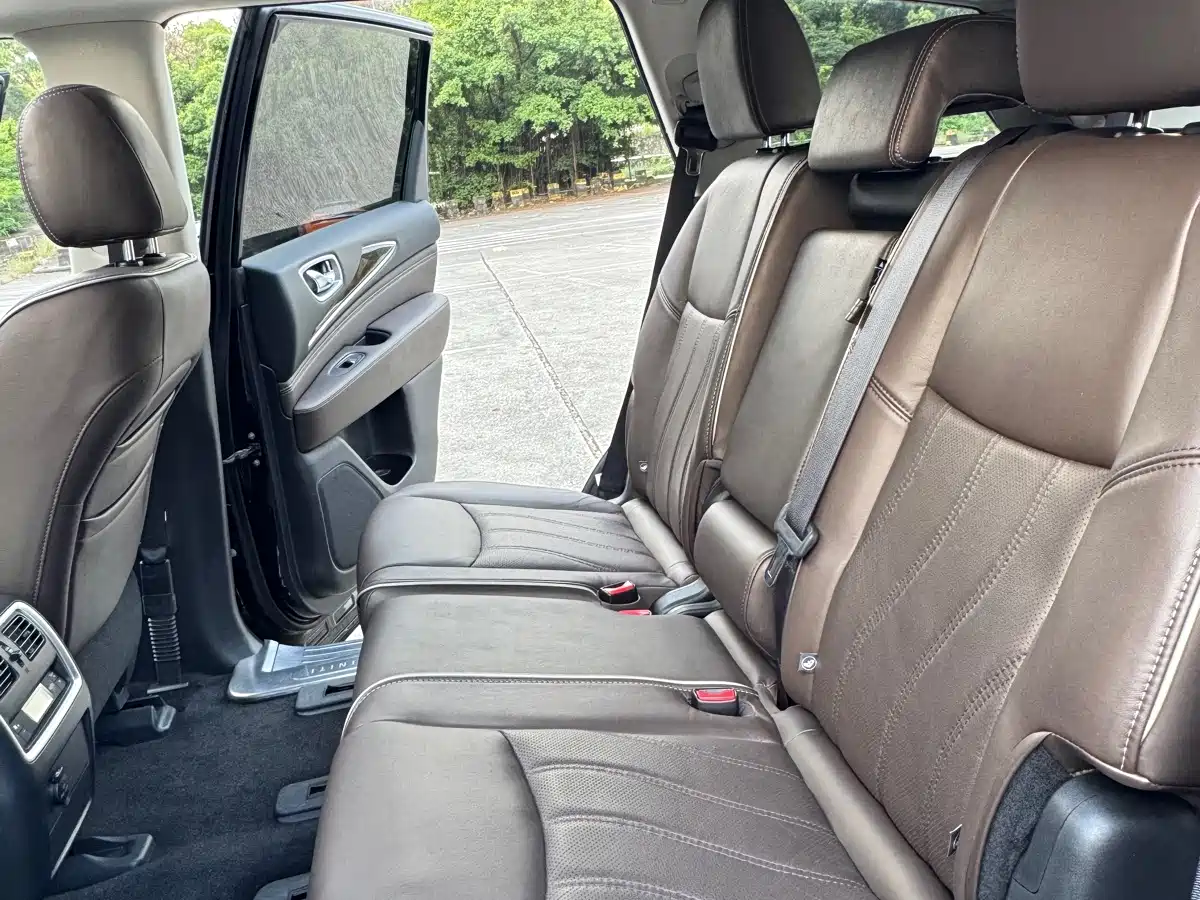 Infiniti QX60 (Import) 2018 2018 2.5 S/C Hybrid FWD Champion Family Edition