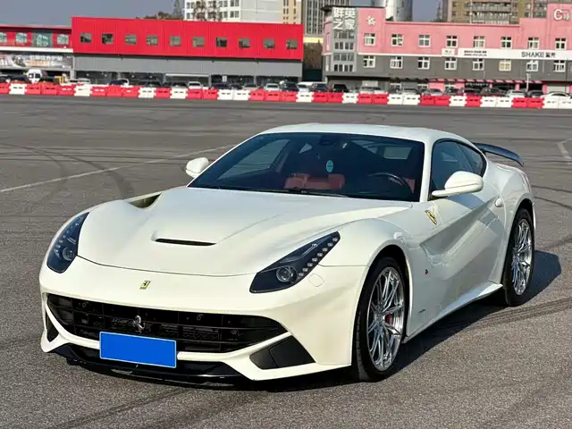 FERRARI F12BERLINETTA