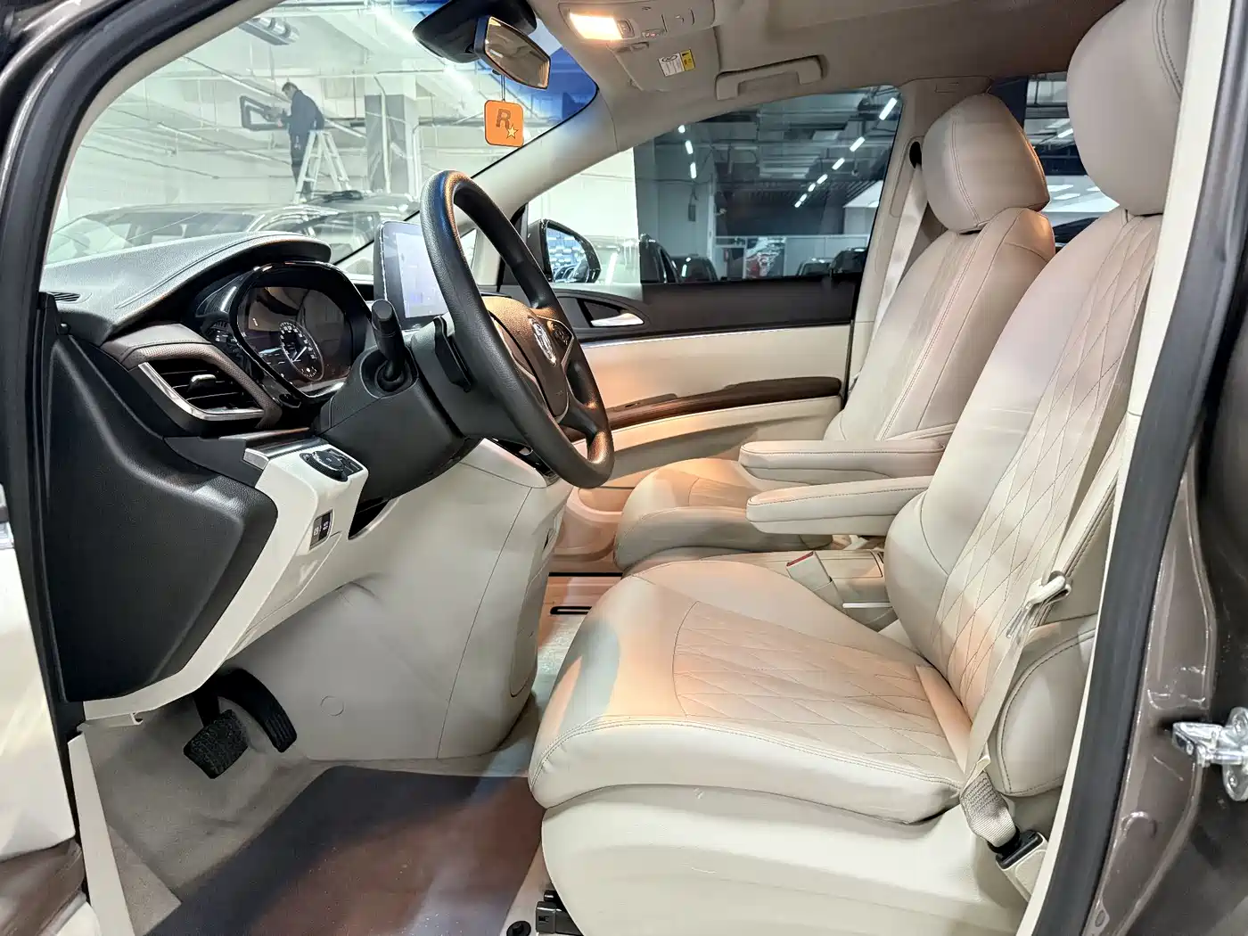 BUICK GL8
