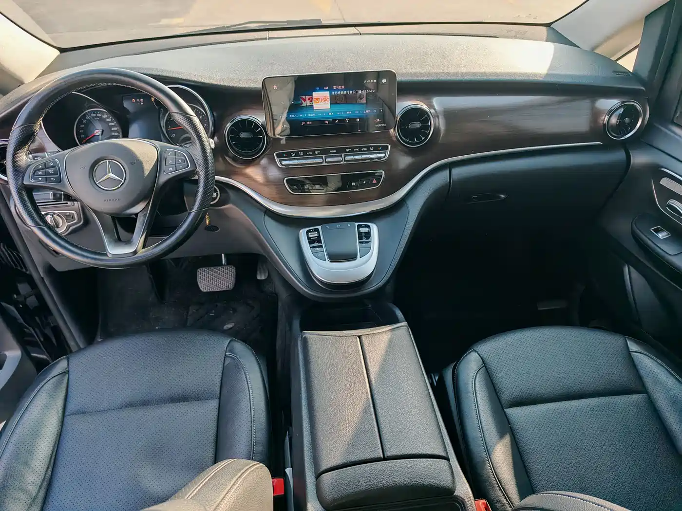 Mercedes-Benz V-Class 2021 V 260 Pilot Edition фото 13