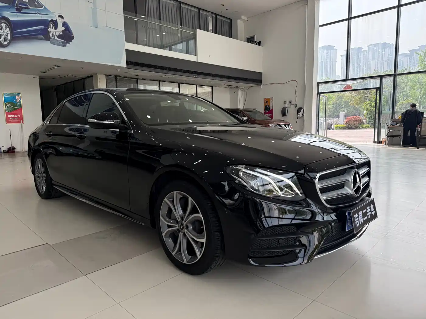 Mercedes-Benz E-Class 2020 E 300 L Sport Fashion Model фото 7