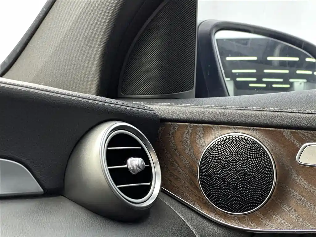 Mercedes-Benz GLC 2016 GLC 300 4MATIC Dynamic фото 13