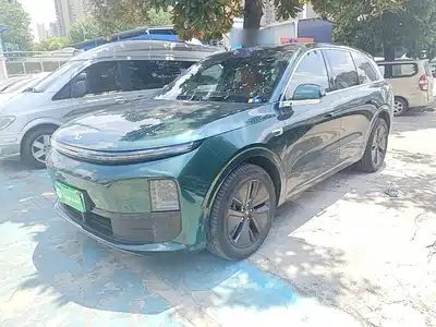 Li Auto L6