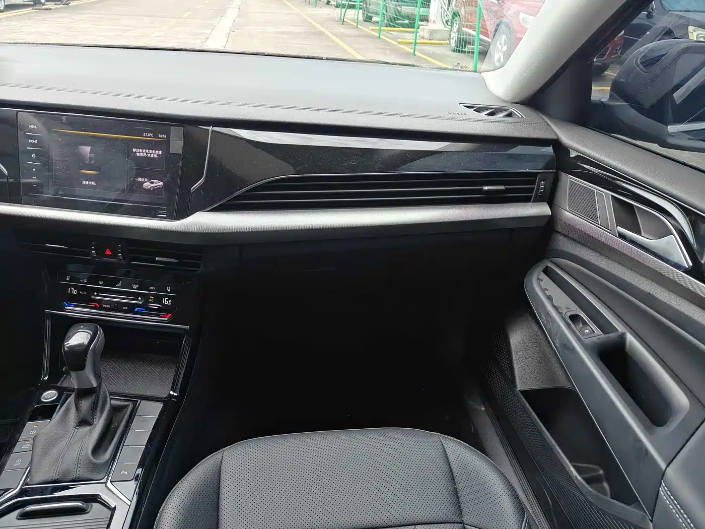 Volkswagen Passat 2026 2026 Outstanding Edition 380TSI Starlight Dragon Soaring Version