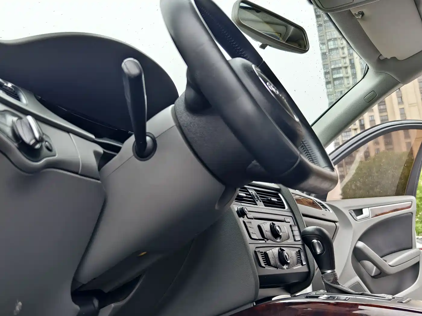 Фото 11 - Audi A4L