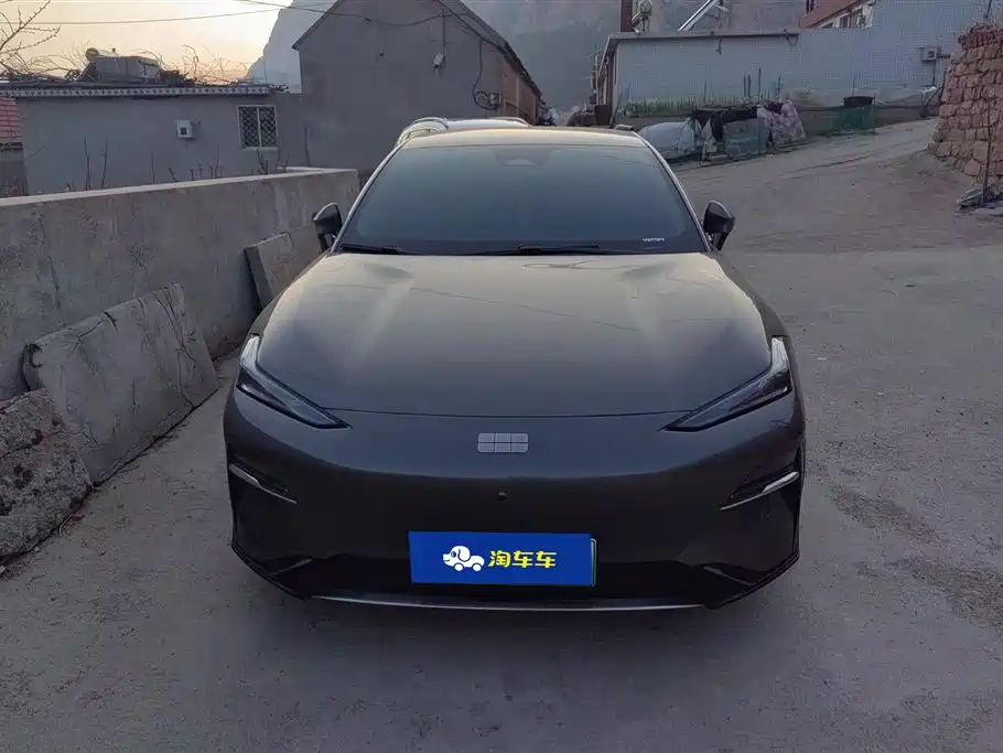 GEELY GALAXY GALAXY E8