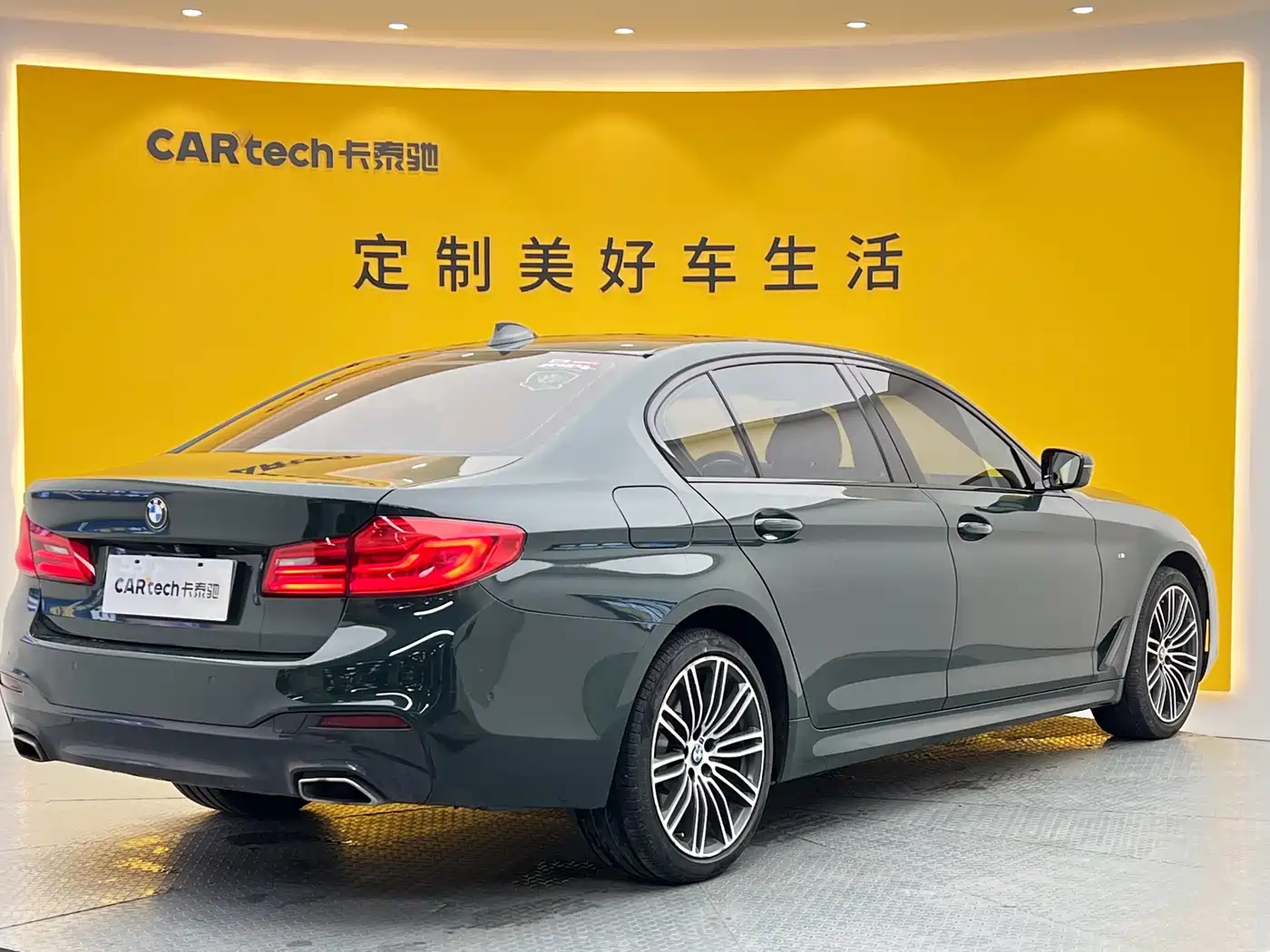BMW 5 Series 2018 Facelift 530Li Leading M Sport Package фото 32