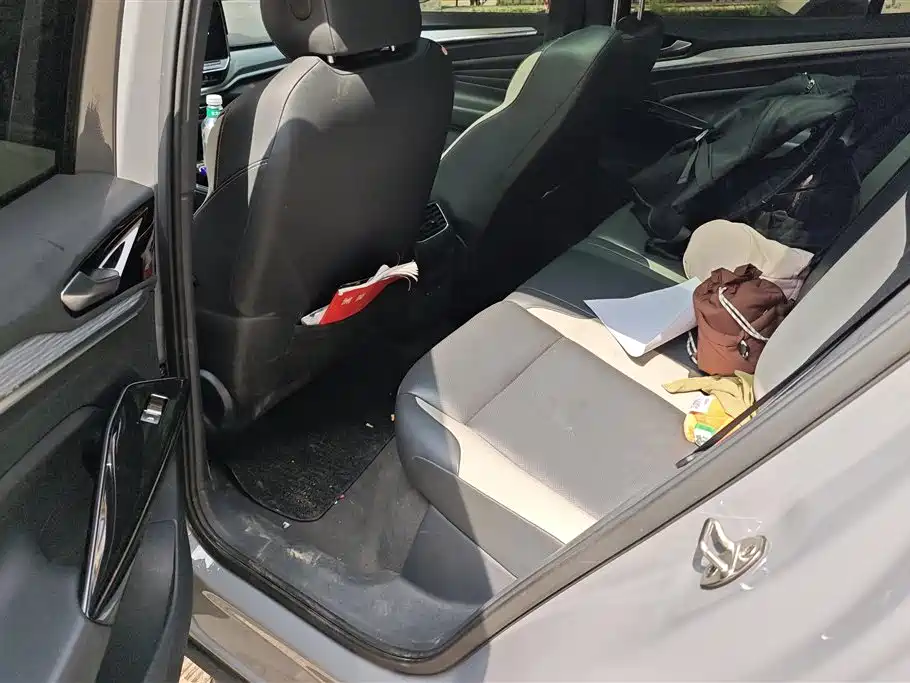 VOLKSWAGEN ID.4 CROZZ