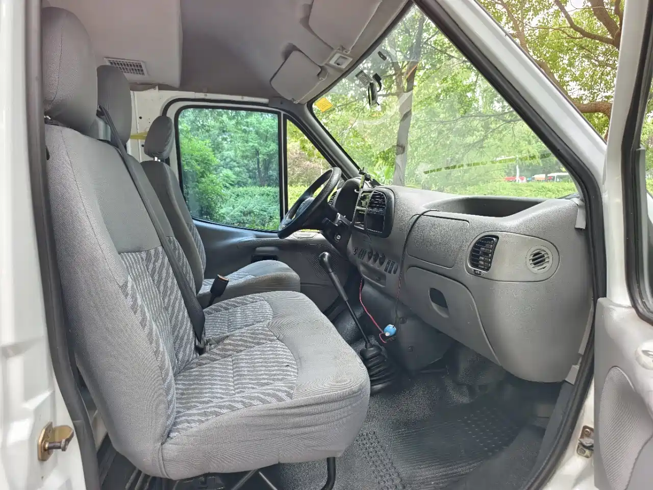 Ford Classic Transit 2015 2015 2.8T Diesel Long Wheelbase 6-Seater Mid-Roof MPV JX493ZLQ4
