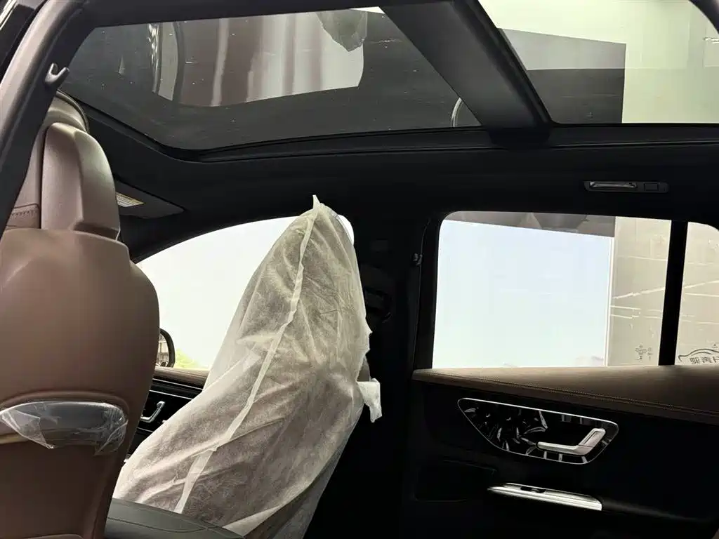 MERCEDES-BENZ EQE SUV