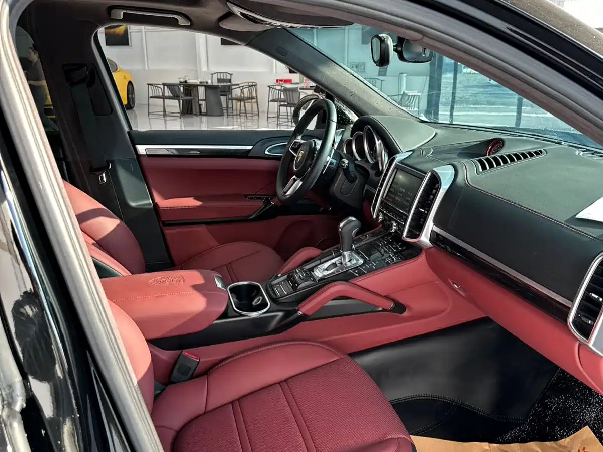 Porsche Cayenne 2011 Cayenne 3.0T фото 10