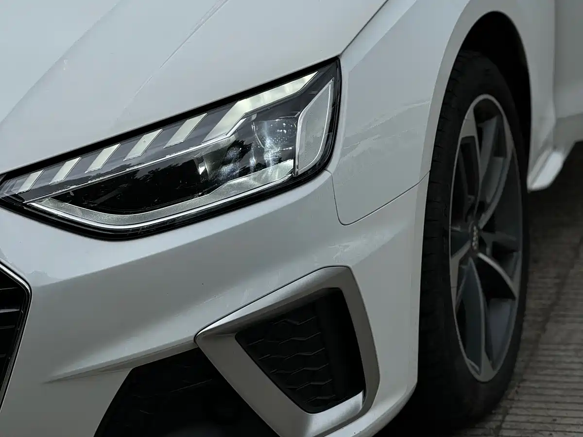 Audi A4L 2020 40 TFSI Fashion Dynamic Edition фото 15