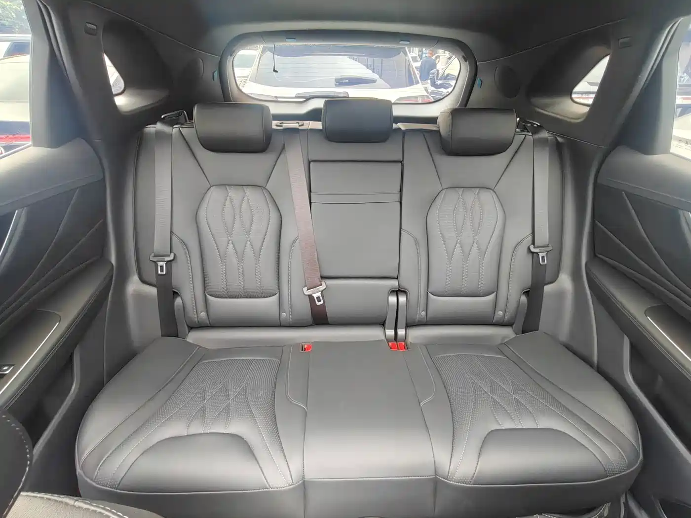 Hongqi HS5 2025 2025 2.0T 2WD Mystic Shadow Edition