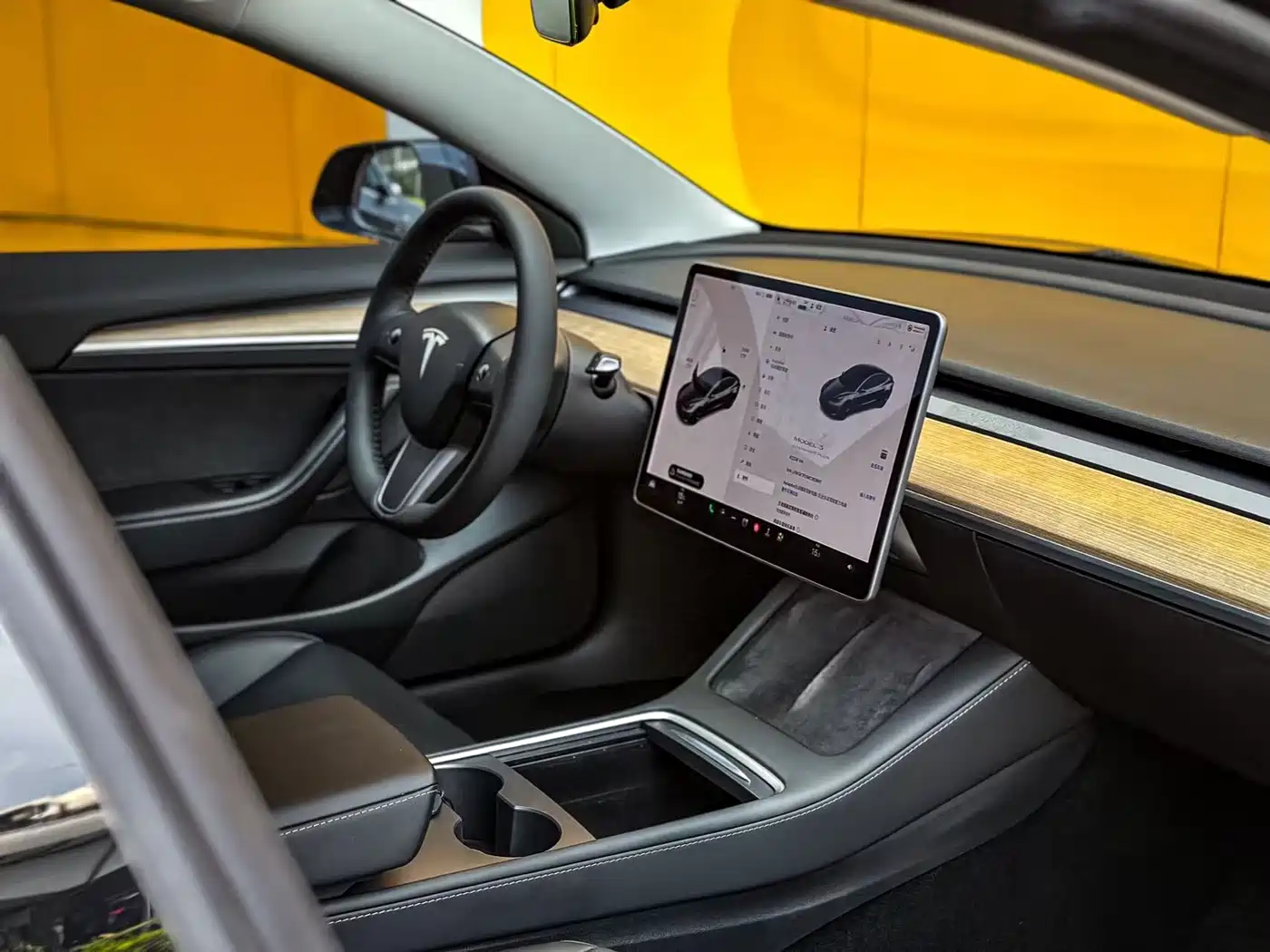 Фото 5 - Tesla Model 3