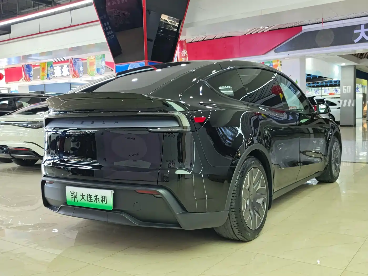 Tesla Model Y L 2025 2025 Facelift Long Range AWD