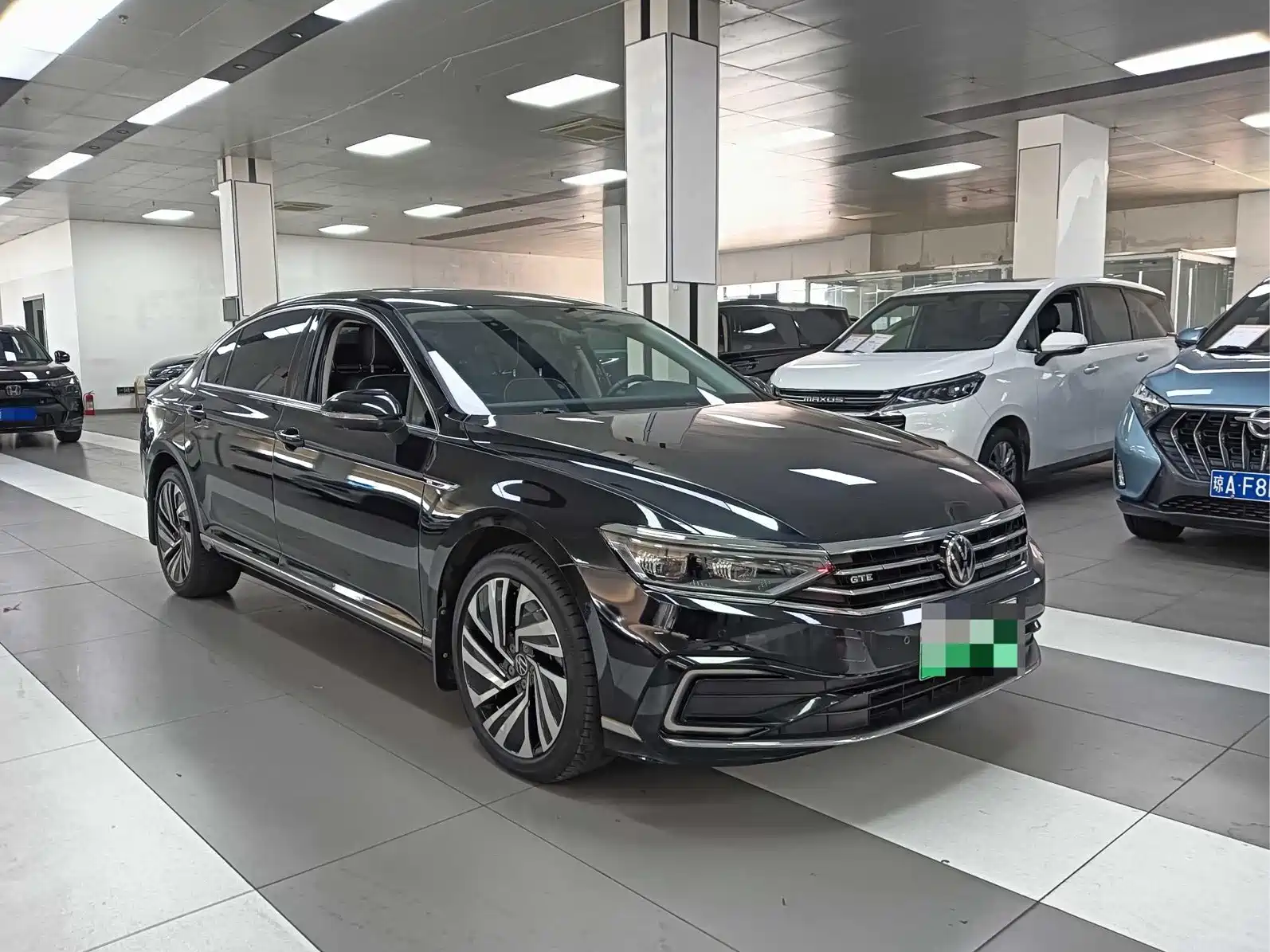Фото 3 - Volkswagen Magotan GTE Plug-in Hybrid
