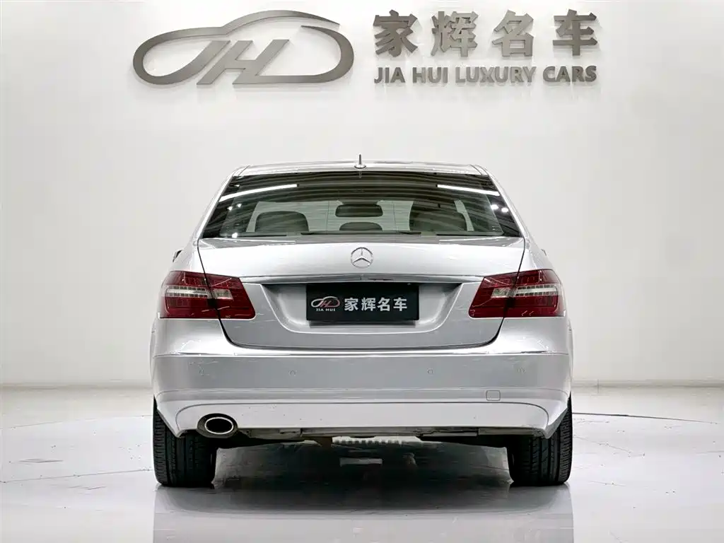 Mercedes-Benz E-Class 2011 E 260 L CGI Fashion фото 7