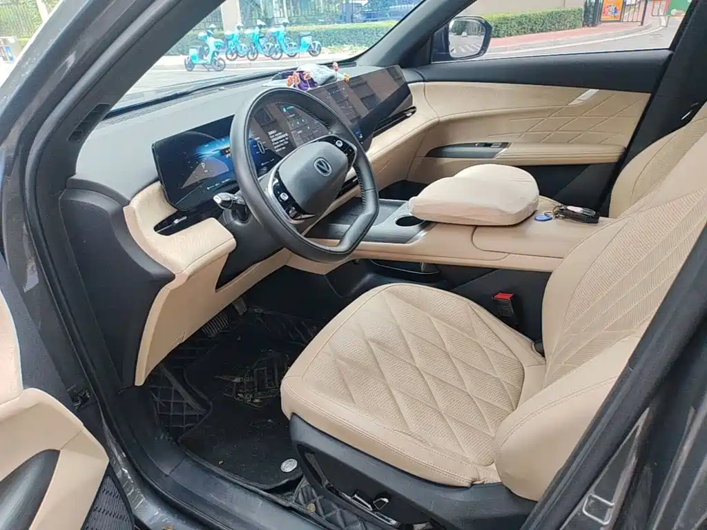 Фото 15 - Changan CS75 PLUS