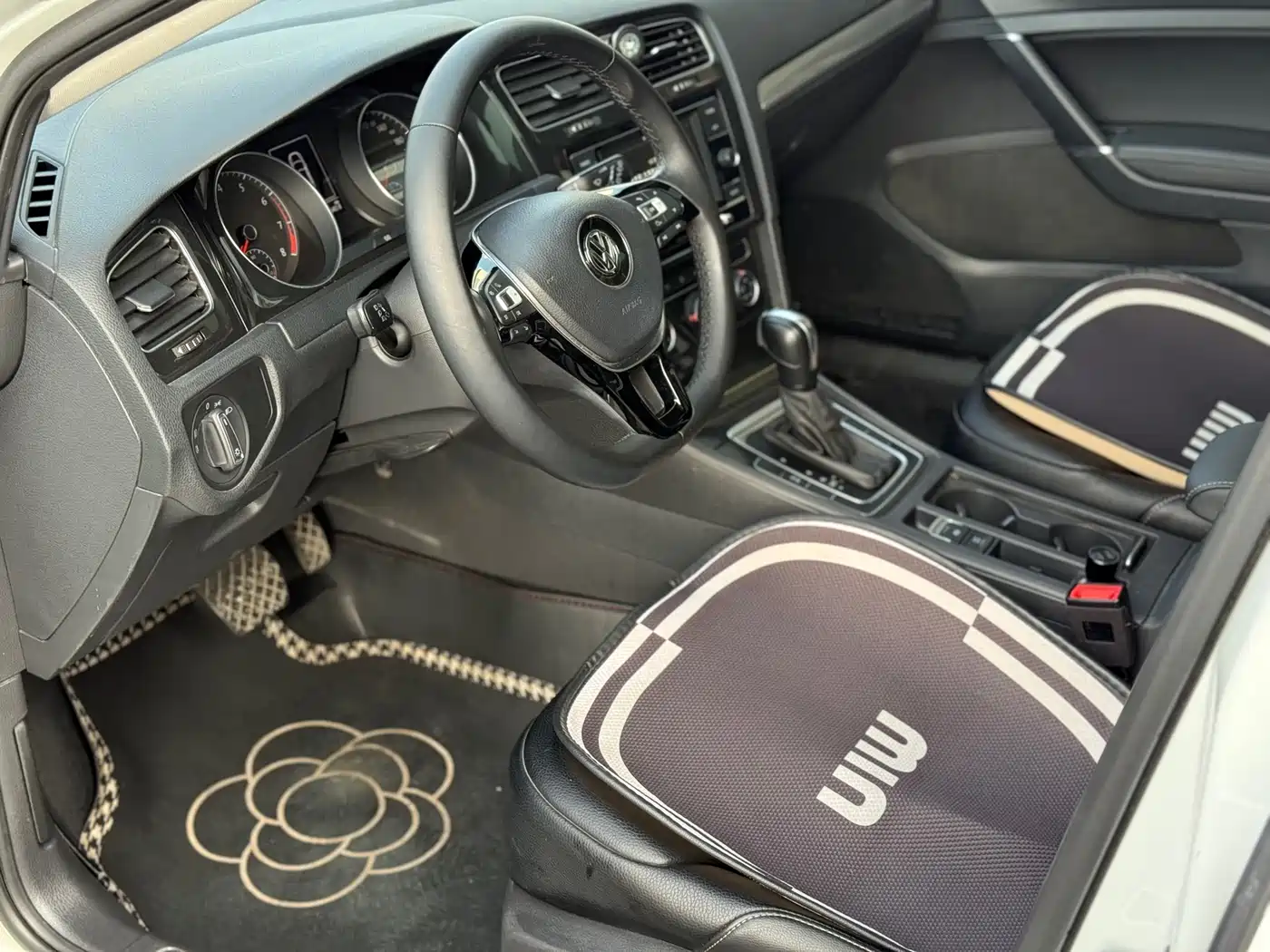 Volkswagen Golf 2018 230TSI Automatic Comfort фото 7