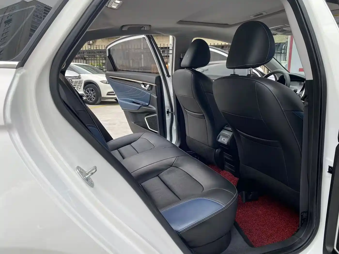 Geely Emgrand GL 2021 2021 UP 1.4T CVT Executive