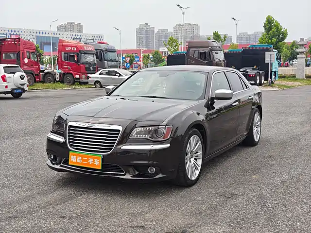  Chrysler Chrysler 300C (Import) 2013 3.6L Premium Edition