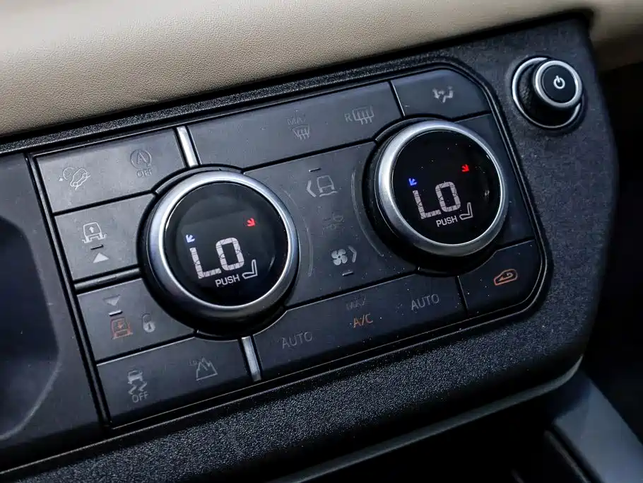 Land Rover Defender 2020 2020 Model 110 P400 HSE