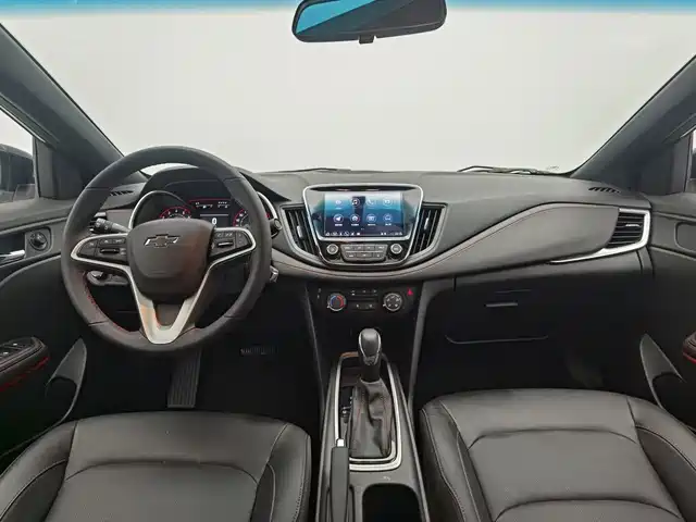 Chevrolet Monza 2022 Mild Hybrid RS 330T Automatic Comfort Edition — фото 5