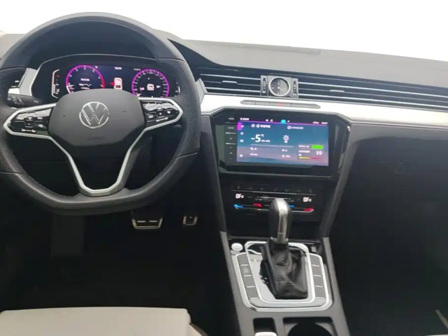 Volkswagen Magotan 2025 2025 Popular Edition 330TSI DSG Luxury