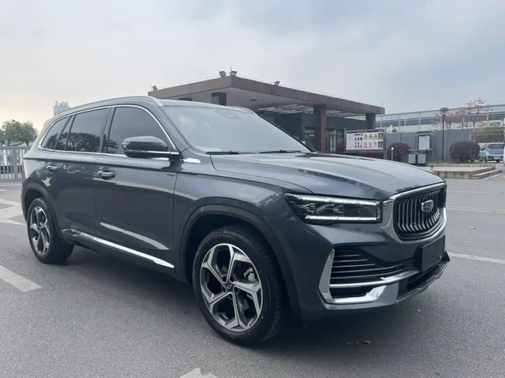 Фото 21 - Geely Monjaro