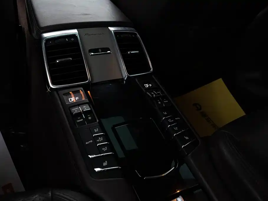 Porsche Panamera 2010 Panamera 3.6L фото 18