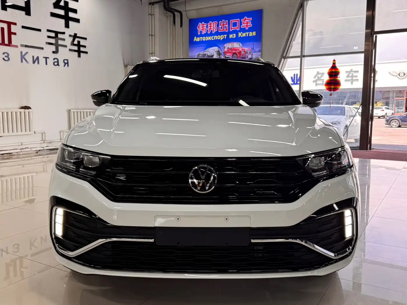 Volkswagen T-Roc, миниатюра 2