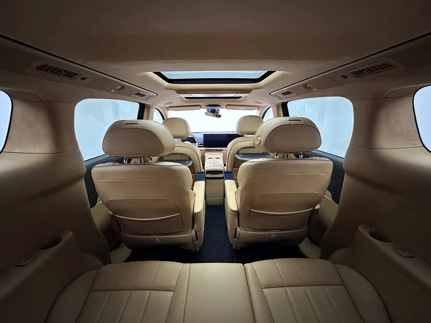 Voyah Auto Voyah Dreamer 2025 PHEV AWD Flagship Kunpeng Edition фото 18