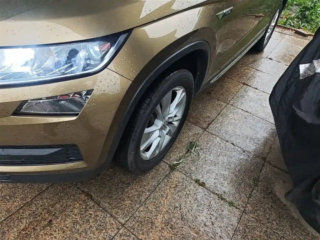 Škoda Kodiaq 2017 TSI330 5-seater 2WD Comfort Edition фото 23